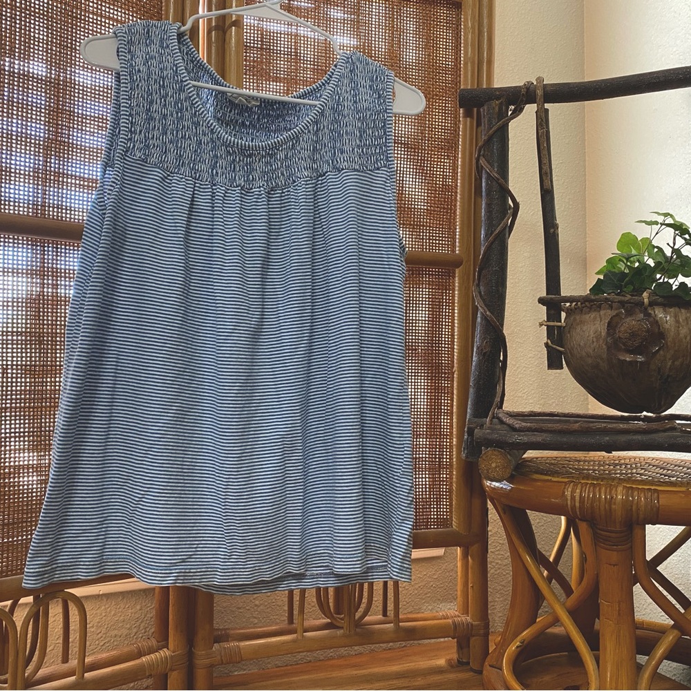 Women’s Jane and Delancey Size M blouse/tank.